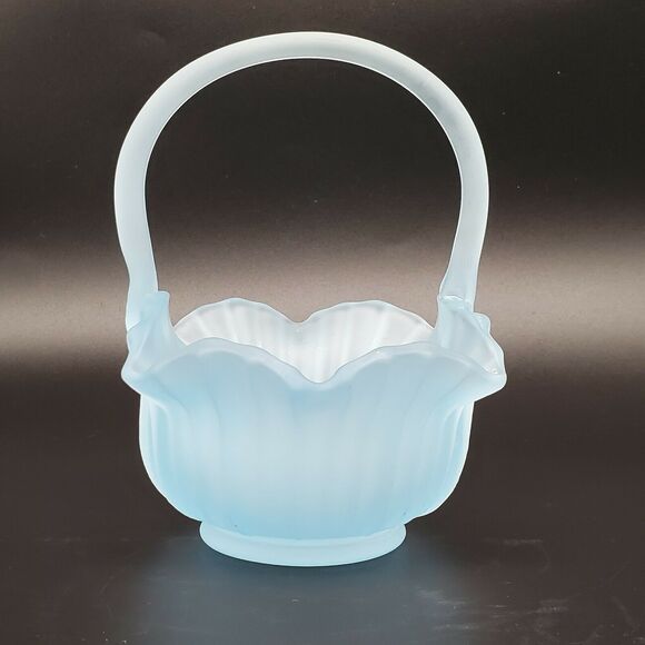 Vintage 7 Inch Tall Dusty Blue Satin Frosted Petal Glass Ribbed Basket EUC - Picture 3 of 8